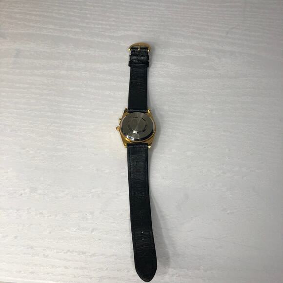 Vintage Warner Bros Pepe le Pew Penelope Watch - Doesn't Run, For Parts - Picture 7 of 11